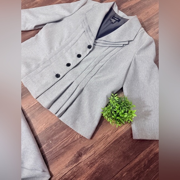 Milano Gray Women's Pencil Skirt Suit - Picture 6 of 6